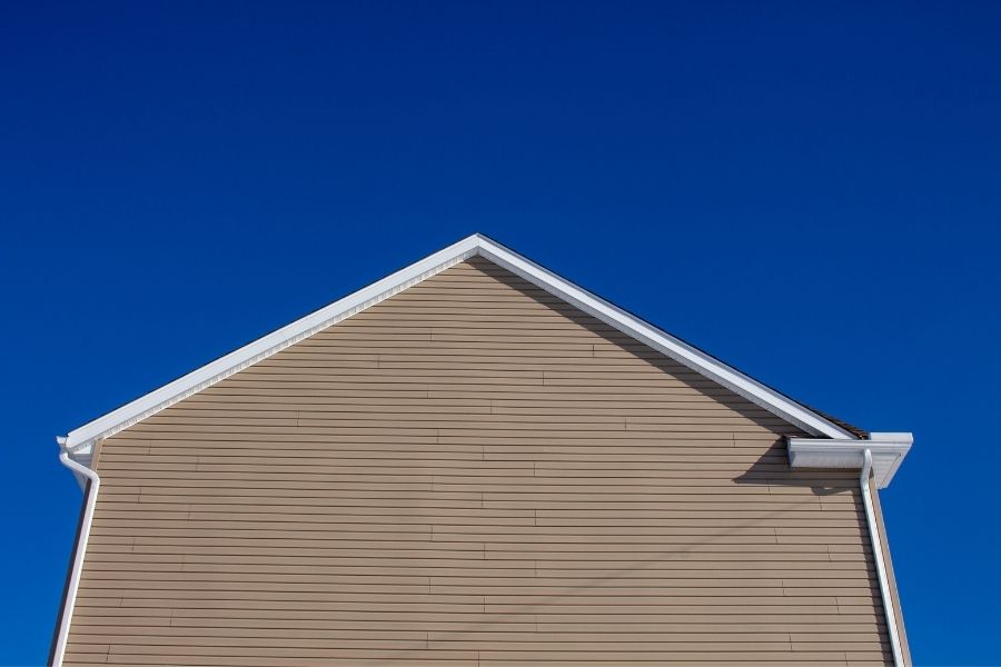 6 Ways You Can Prevent Damage To Vinyl Siding in Southgate Michigan