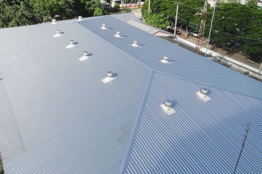 Why Preventative Maintenance is Essential for Your Commercial Roof’s Health 